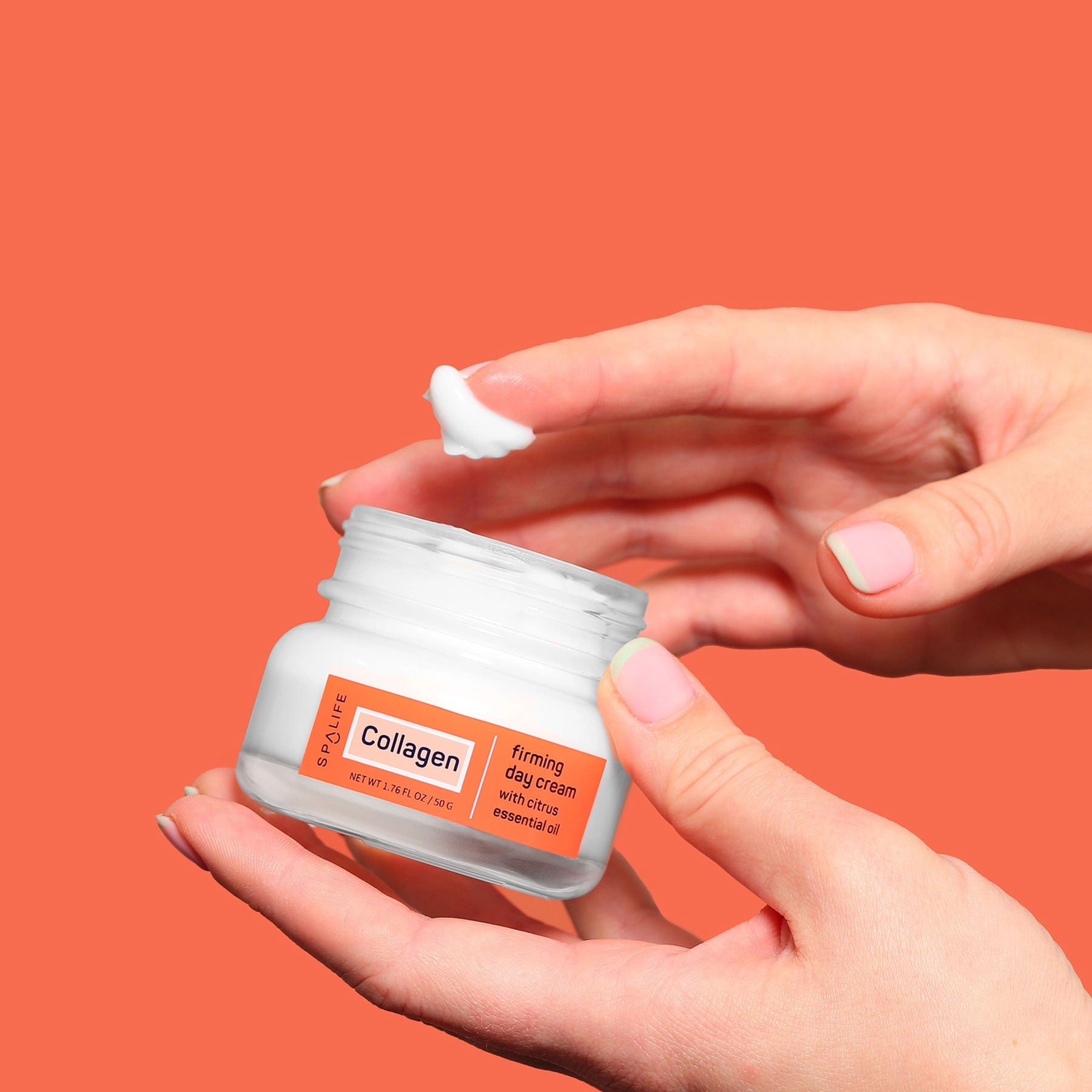 Cremă pentru fermitate cu colagen, îmbogățită cu ulei esențial de citrice