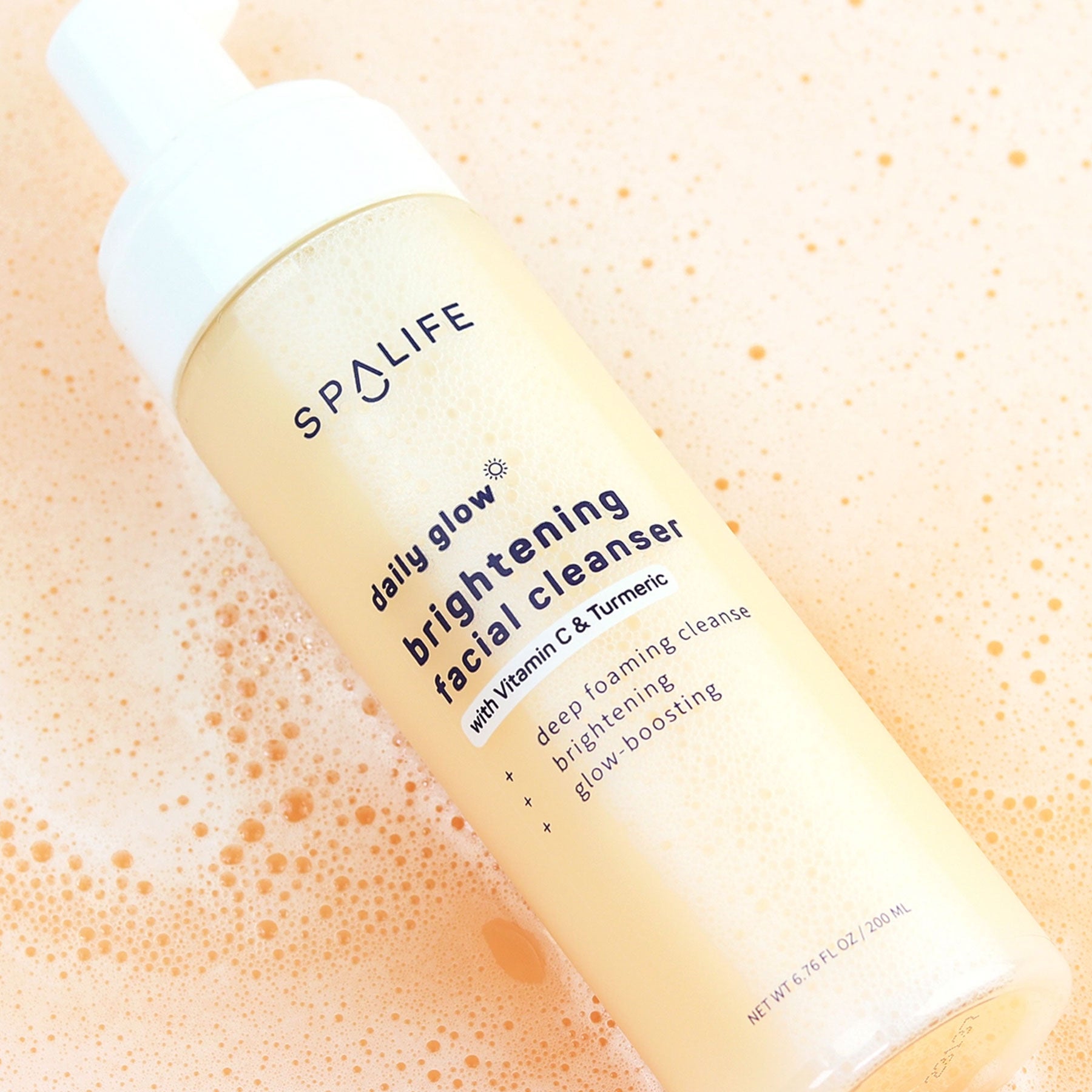 Gel spumant de curățare facială iluminator Daily Glow